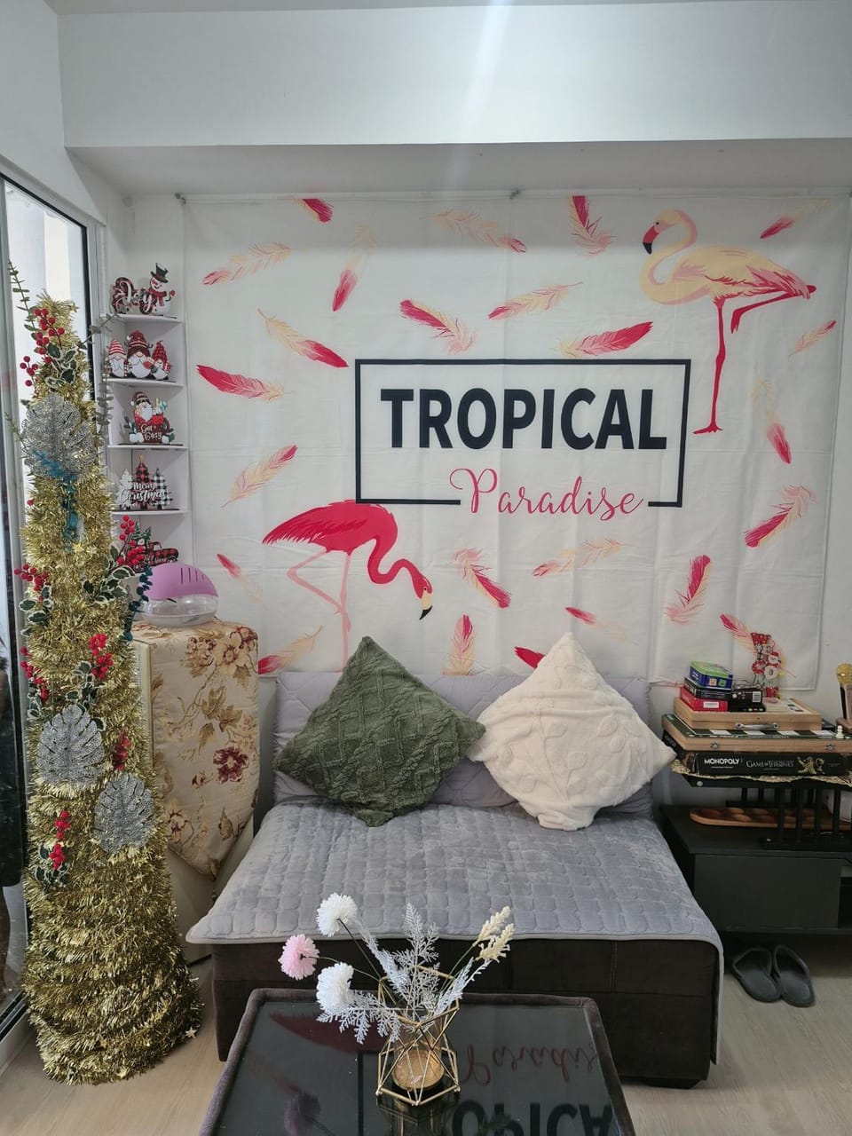 CHILL City Escapes at Azure Urban Residences Apartment hotel in Las Pinas