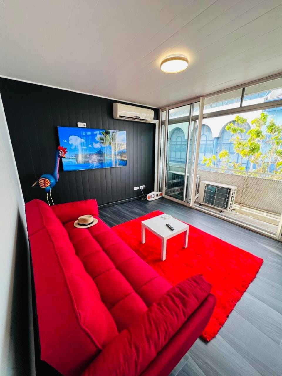 Communal lounge/ TV room, TV and multimedia, Living room, Seating area