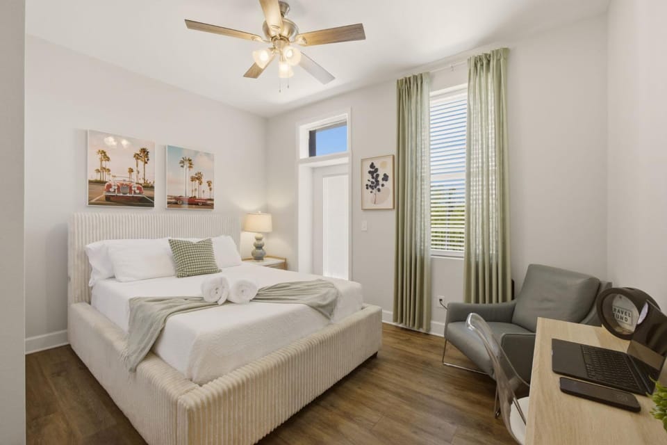 Bed, Bedroom