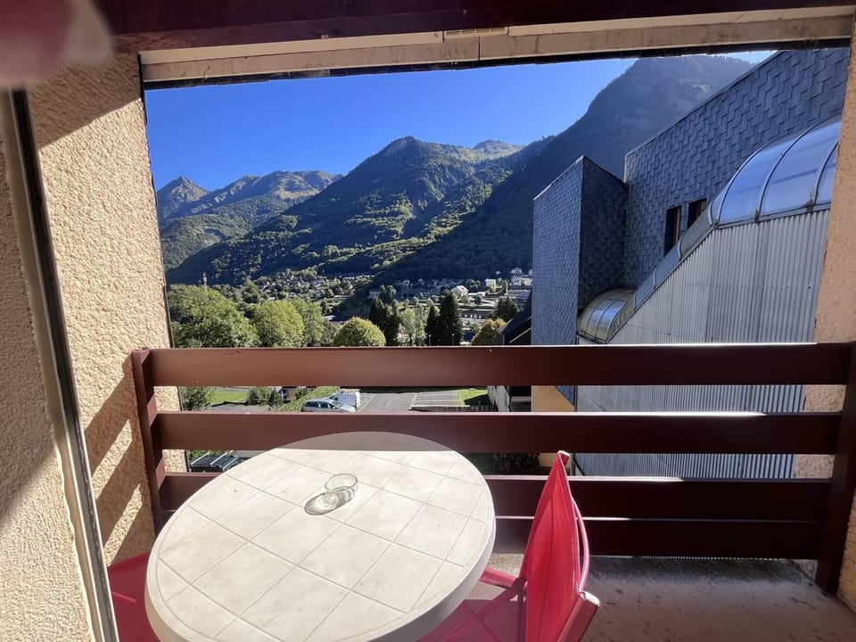 Triplex à Cauterets avec parking privé - FR-1-812-3 Apartment in Cauterets