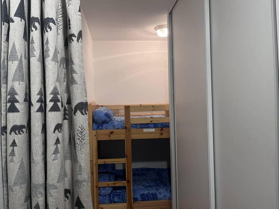 Charmant appartement à Cauterets avec balcon et parking privé - FR-1-812-30 Apartment in Cauterets