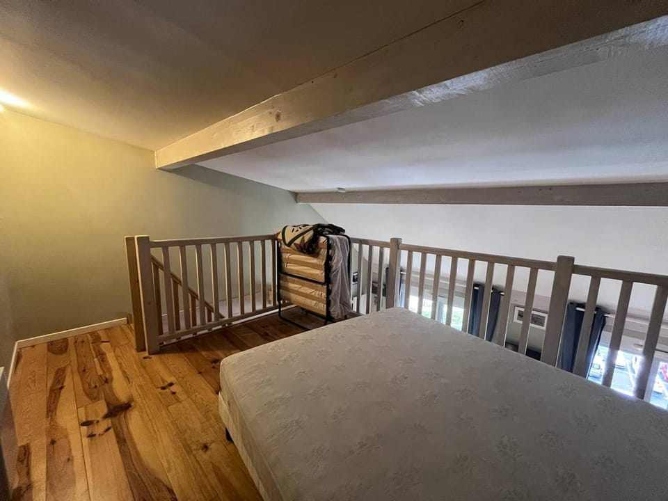 À deux pas des télécabines, appartement confortable avec parking et 2 chambres - FR-1-812-26 Cabin in Cauterets