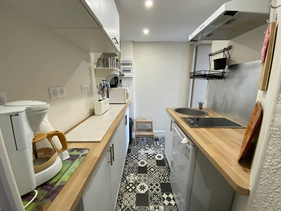 Appartement rénové à Cauterets avec parking privé - FR-1-812-47 Apartment in Cauterets