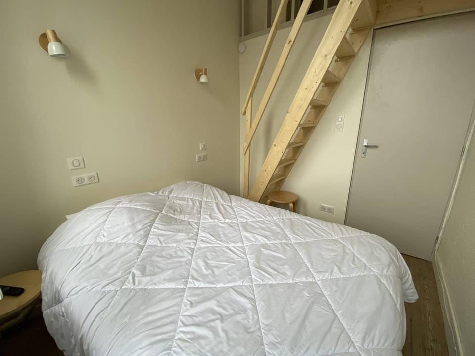 Appartement rénové à Cauterets avec parking privé - FR-1-812-47 Apartment in Cauterets