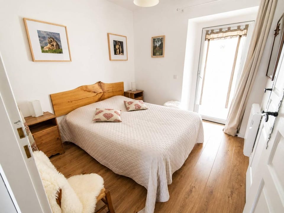 Appartement avec Balcon et Wi-Fi au Centre de Cauterets - FR-1-812-65 Apartment in Cauterets