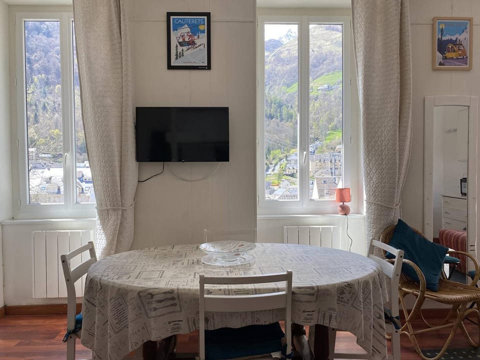 Studio à Cauterets pour 4, idéalement situé - FR-1-812-85 Apartment in Cauterets