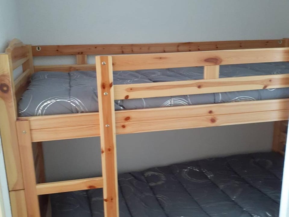 Charmant appart 6 pers, 2 ch, à Cauterets avec parking - FR-1-812-104 Apartment in Cauterets