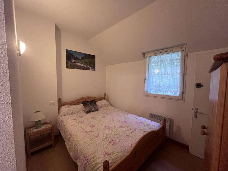 Appartement duplex à Cauterets avec parking et animaux admis - FR-1-812-118 Apartment in Cauterets