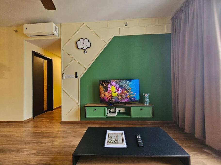 Communal lounge/ TV room, TV and multimedia, Evening entertainment, air conditioner