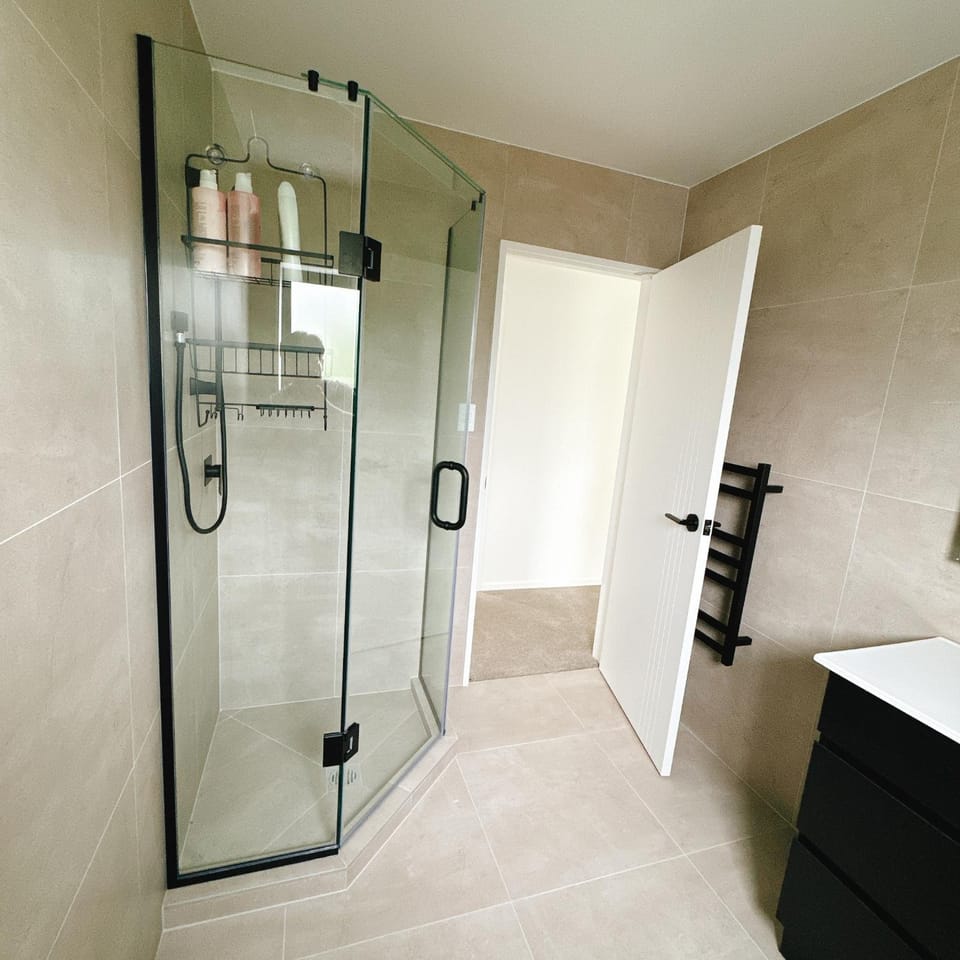 Room at Brand new house at Lincoln Road Bed and Breakfast in Auckland