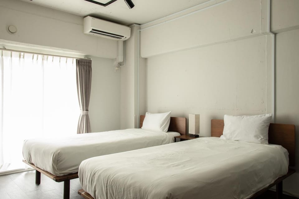 Bed, Bedroom, air conditioner
