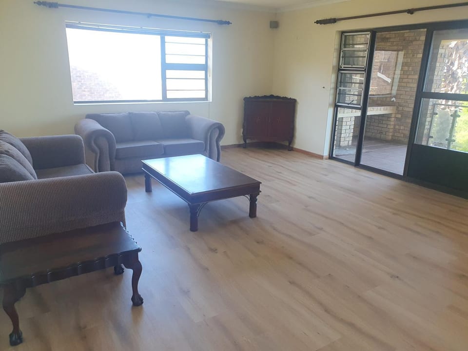 36 Steps to Beach Sand House in Port Elizabeth