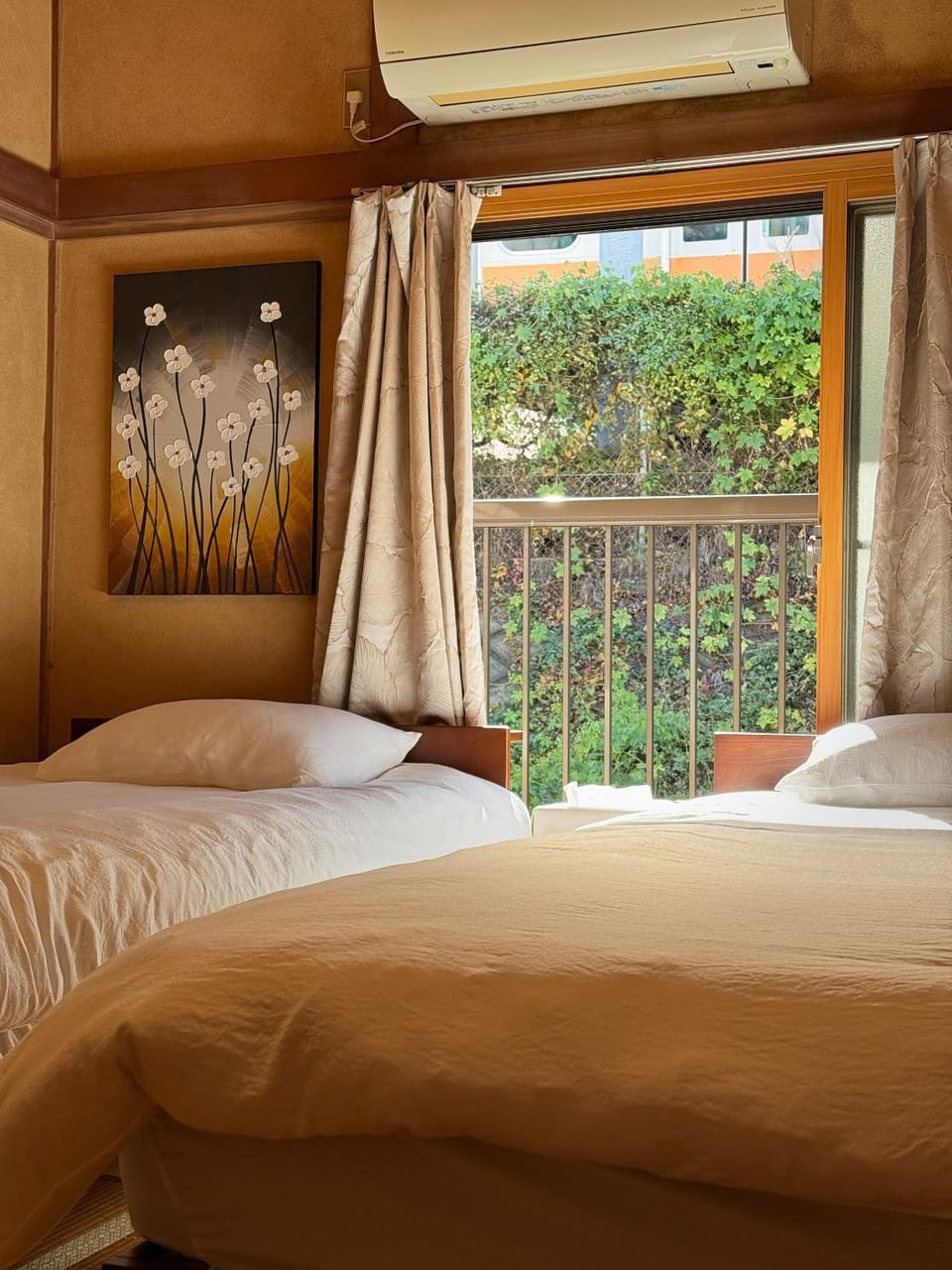 Bed, Bedroom, air conditioner