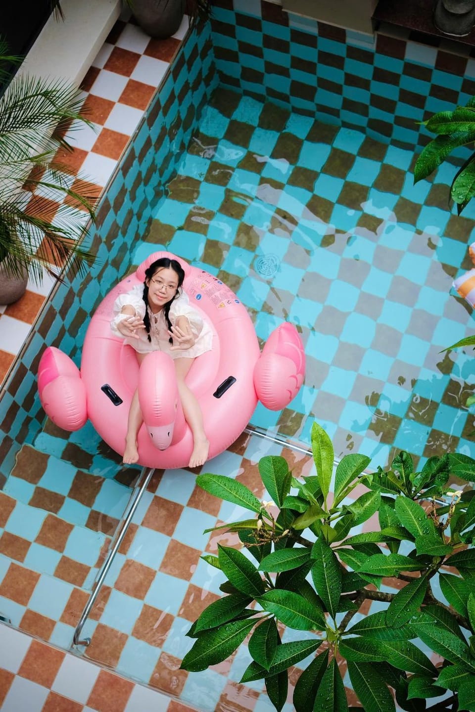 Swimming pool
