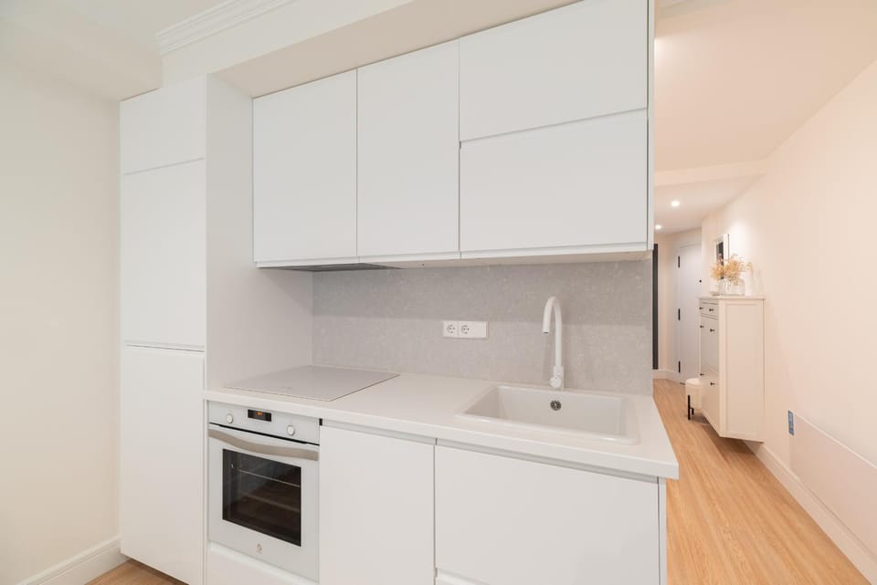 Kitchen or kitchenette