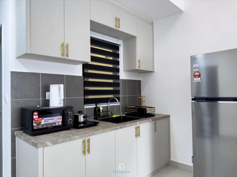 3B2B 7 Pax - 5 min walk to MRT - F&B - Cheras Apartment in Negeri Sembilan, Malaysia