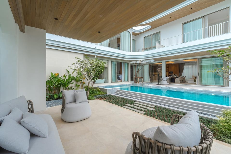 Seating area, Pool view, Swimming pool, sunbed