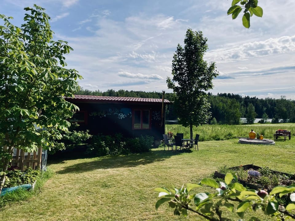 Property building, Day, Garden, Garden view