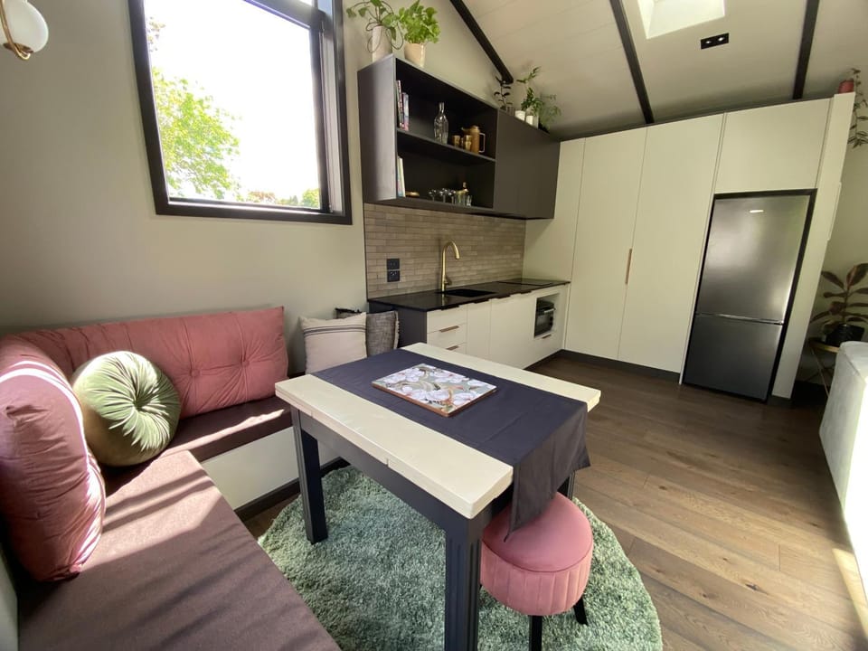 Long Dog Studio - Central city Apartment in Hamilton