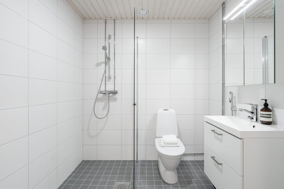 Shower, Bathroom