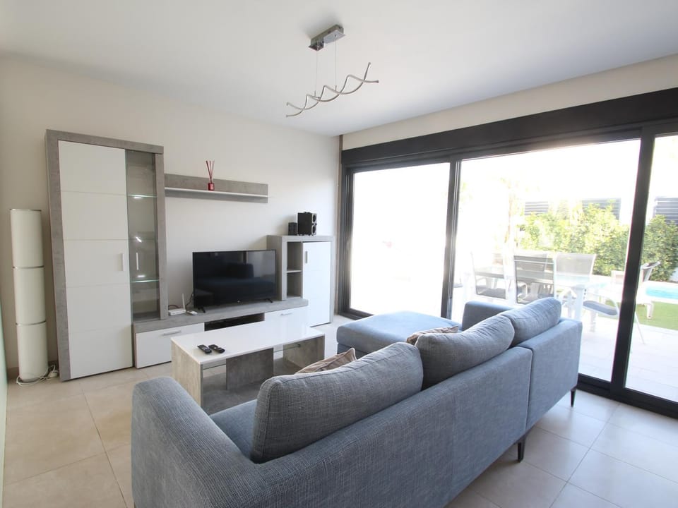 Communal lounge/ TV room, TV and multimedia