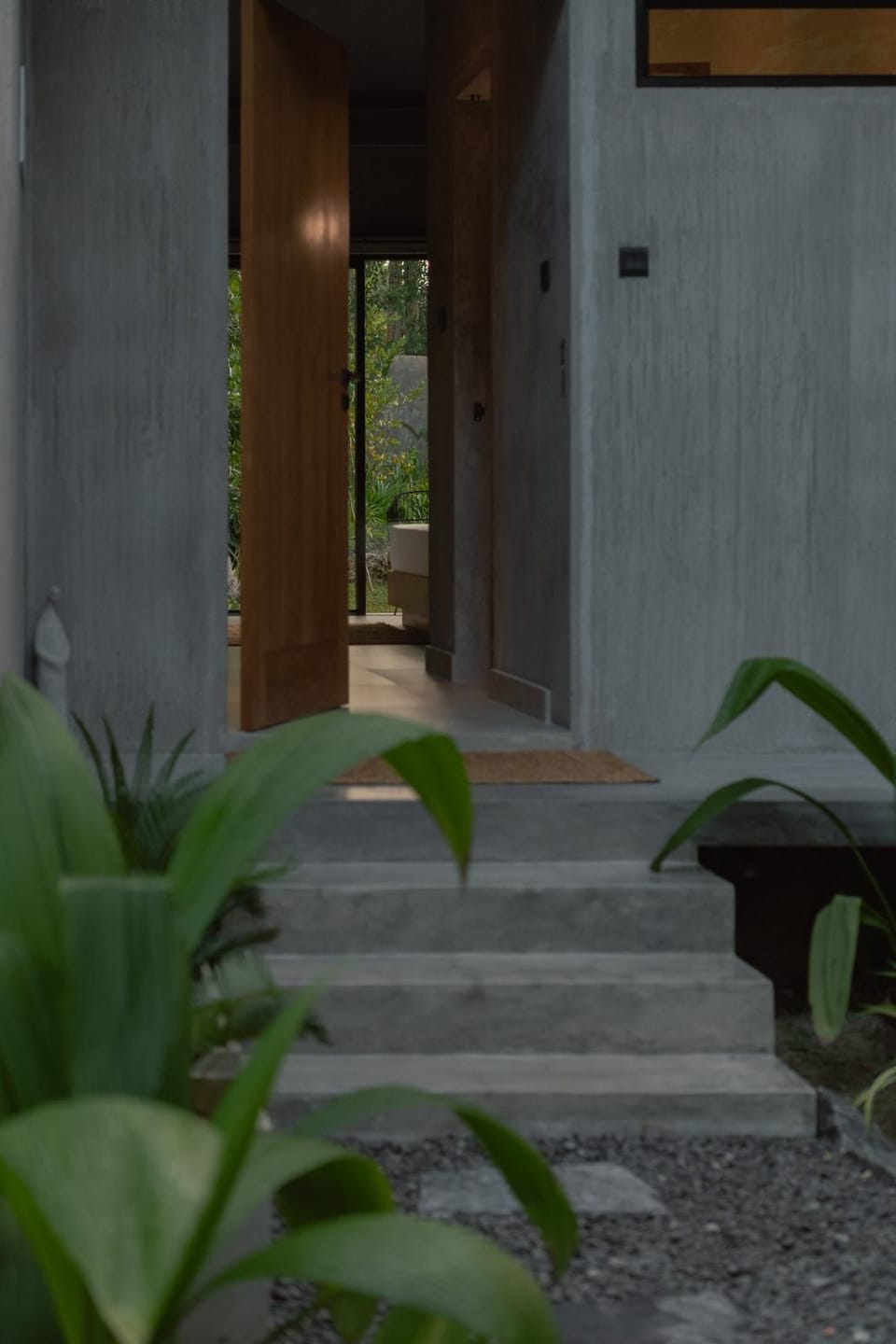 Facade/entrance
