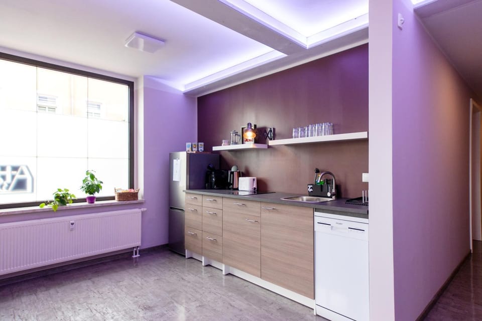 Kitchen or kitchenette, kitchen