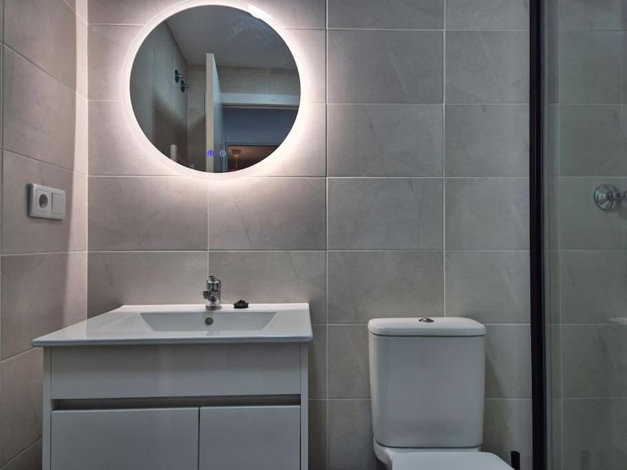 650A Apartamento acogedor con garaje by R2R Consulting Apartment in Oviedo