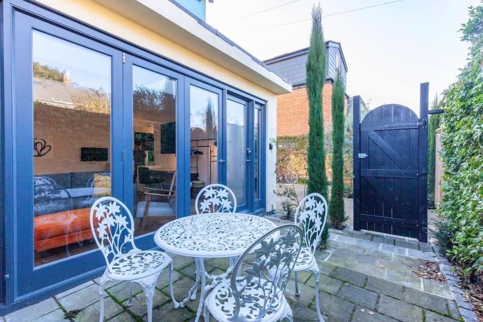 Oxford Garden Luxury Studio Apartment in Oxford