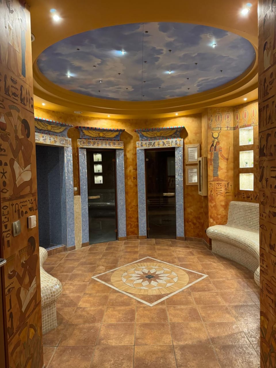 Hot Tub, Sauna, Spa and wellness centre/facilities