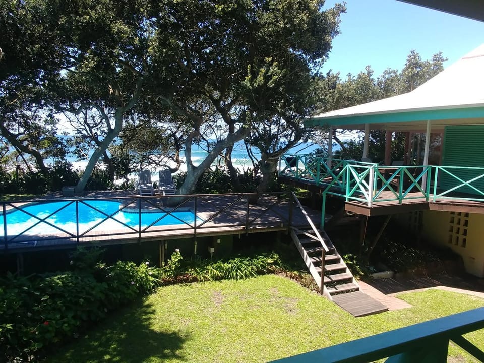 Property building, Garden view, Pool view, Swimming pool