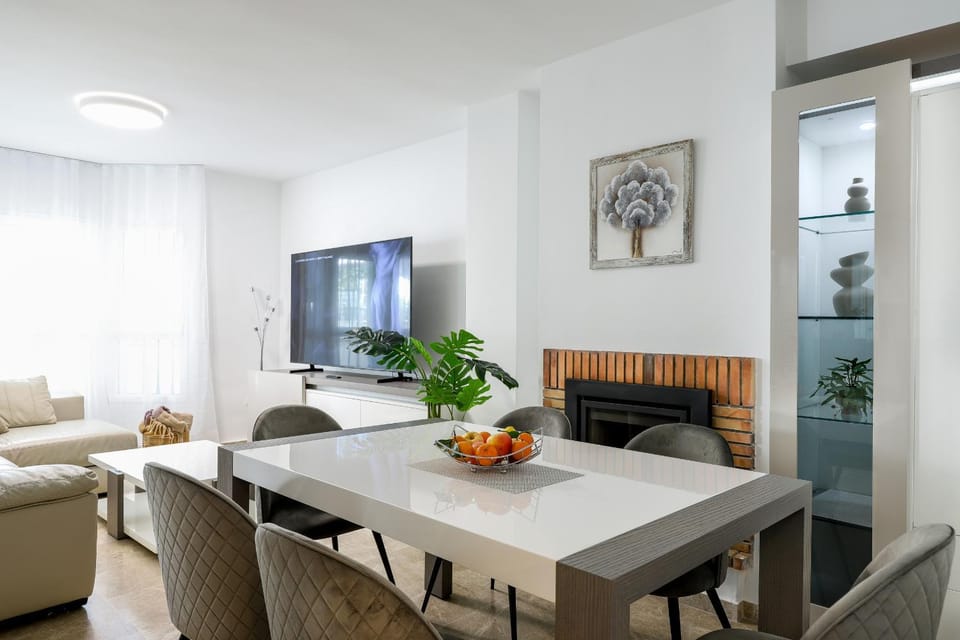Communal lounge/ TV room, Living room