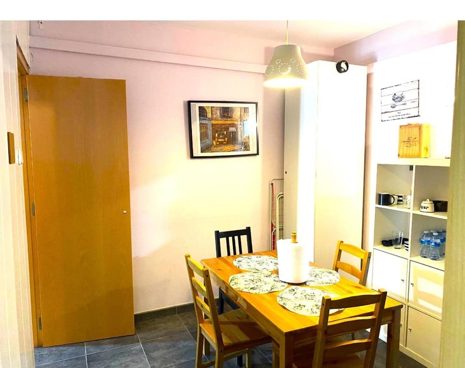 L5 Metro Stadium Home Apartment in L'Hospitalet de Llobregat