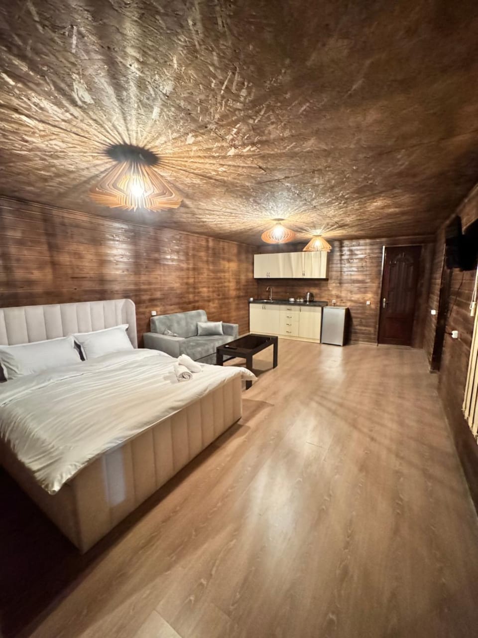 Hovakimyans Garden And Rental Cars 24 & 7 Apartment in Yerevan