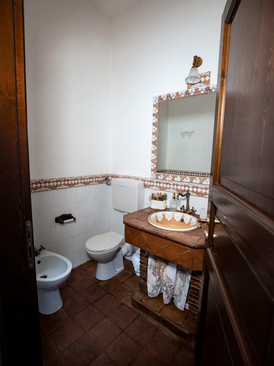 Toilet, Bathroom, bidet, towels