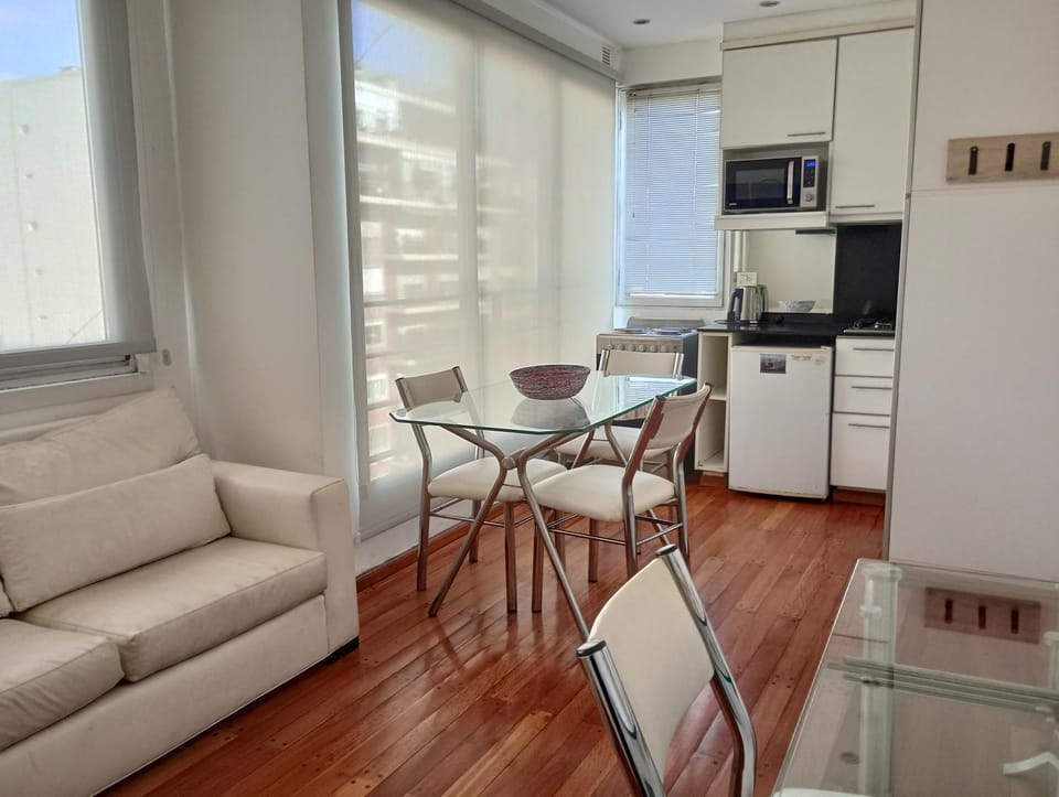 Living room, Seating area, Dining area, minibar, oven, stove