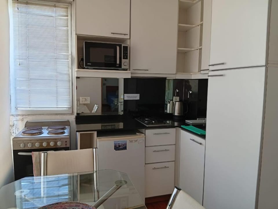 microwave, kitchen