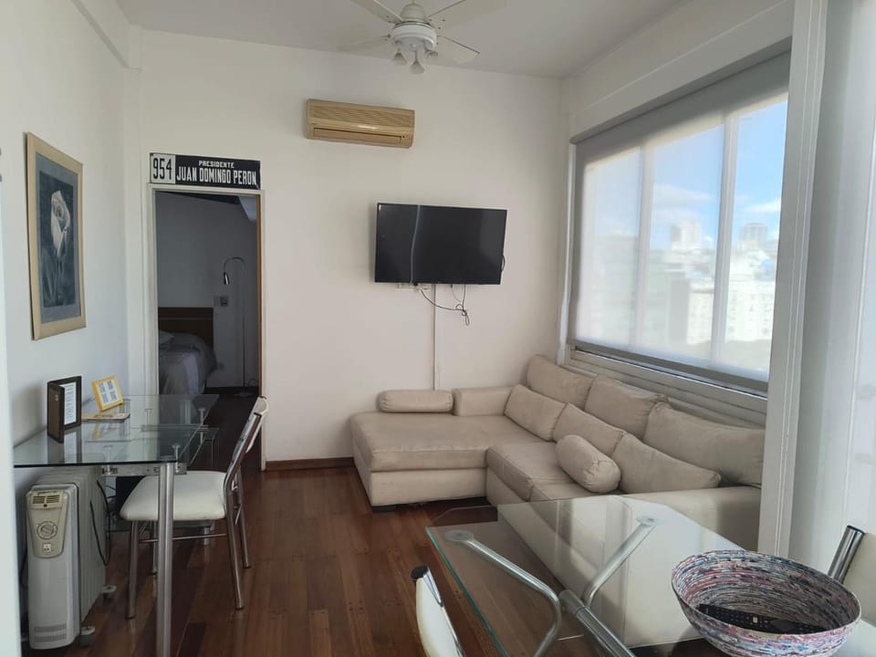TV and multimedia, Seating area