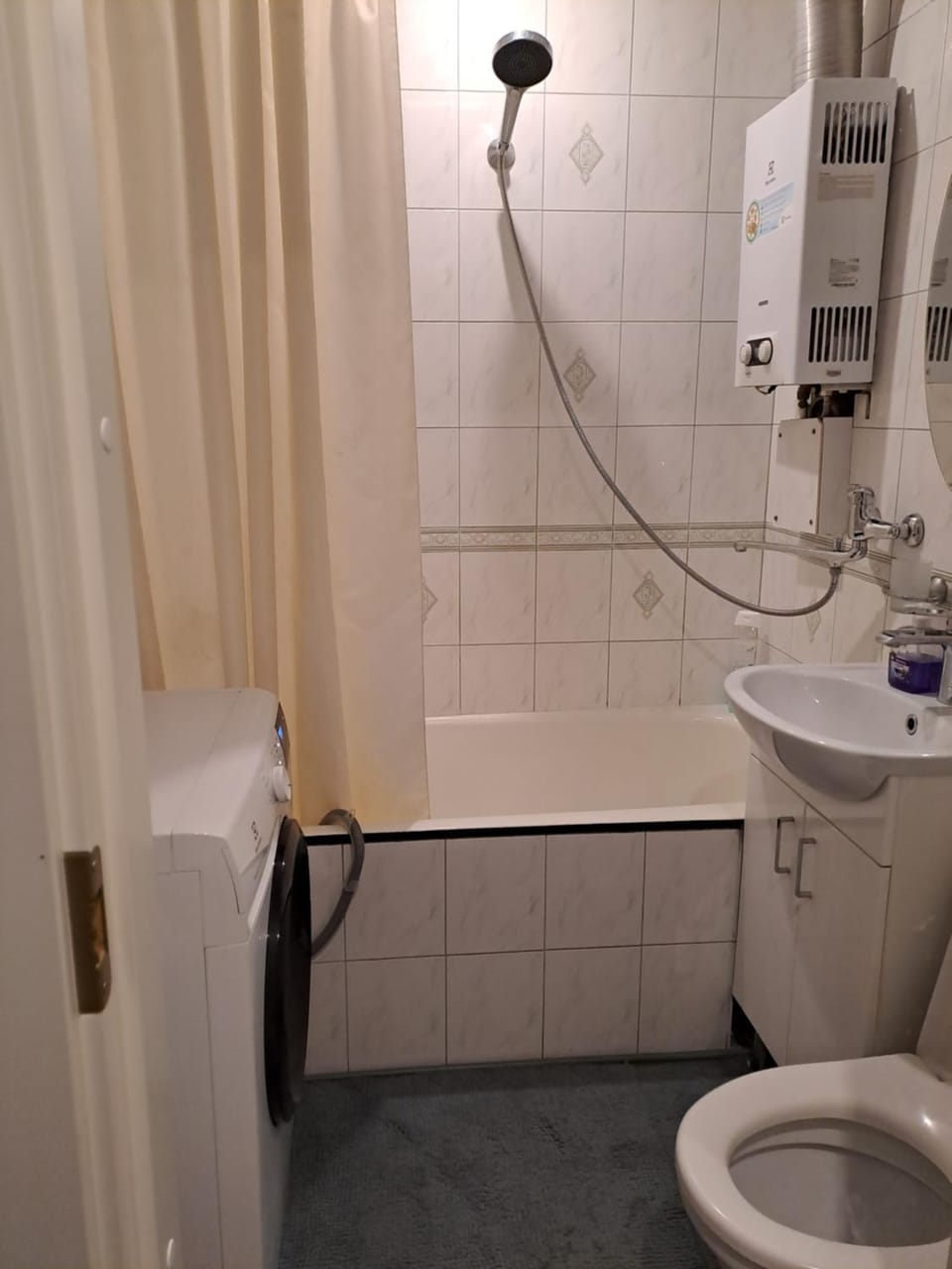 Shower, Toilet, Bathroom