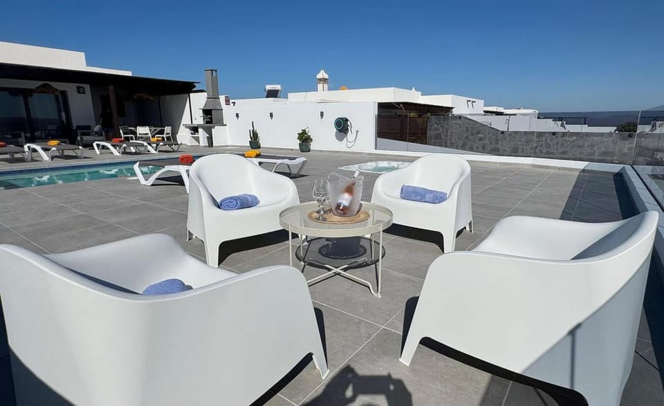 Patio, Balcony/Terrace, Swimming pool