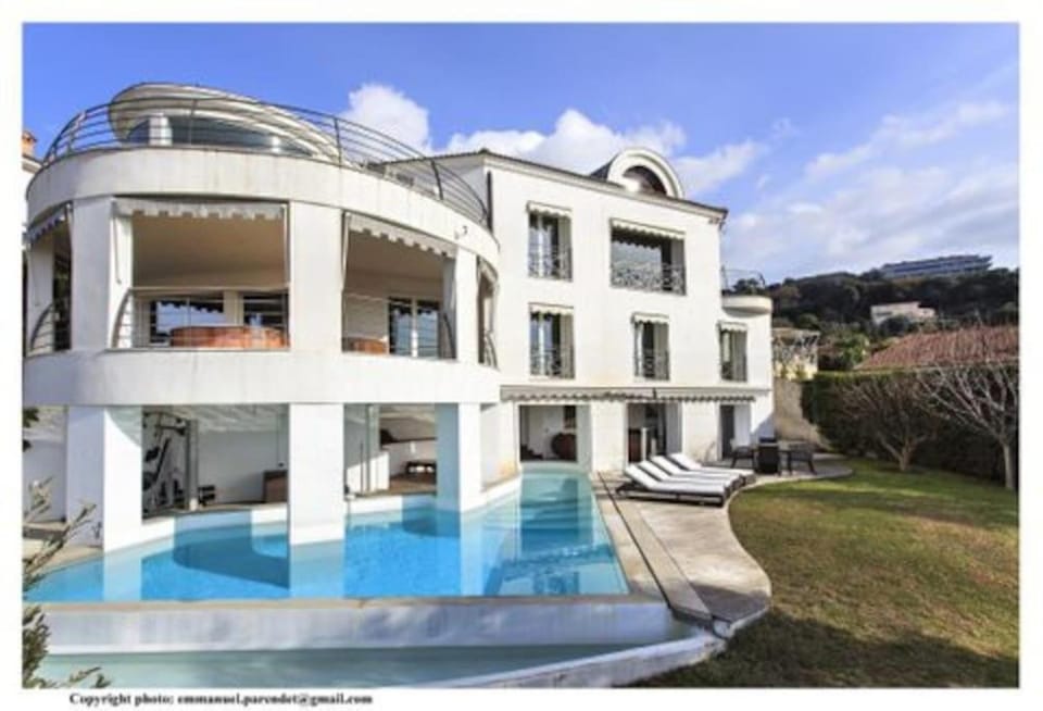 MONT BORON - NICE - Splendide villa d'architecte vue panoramique Villa in Nice
