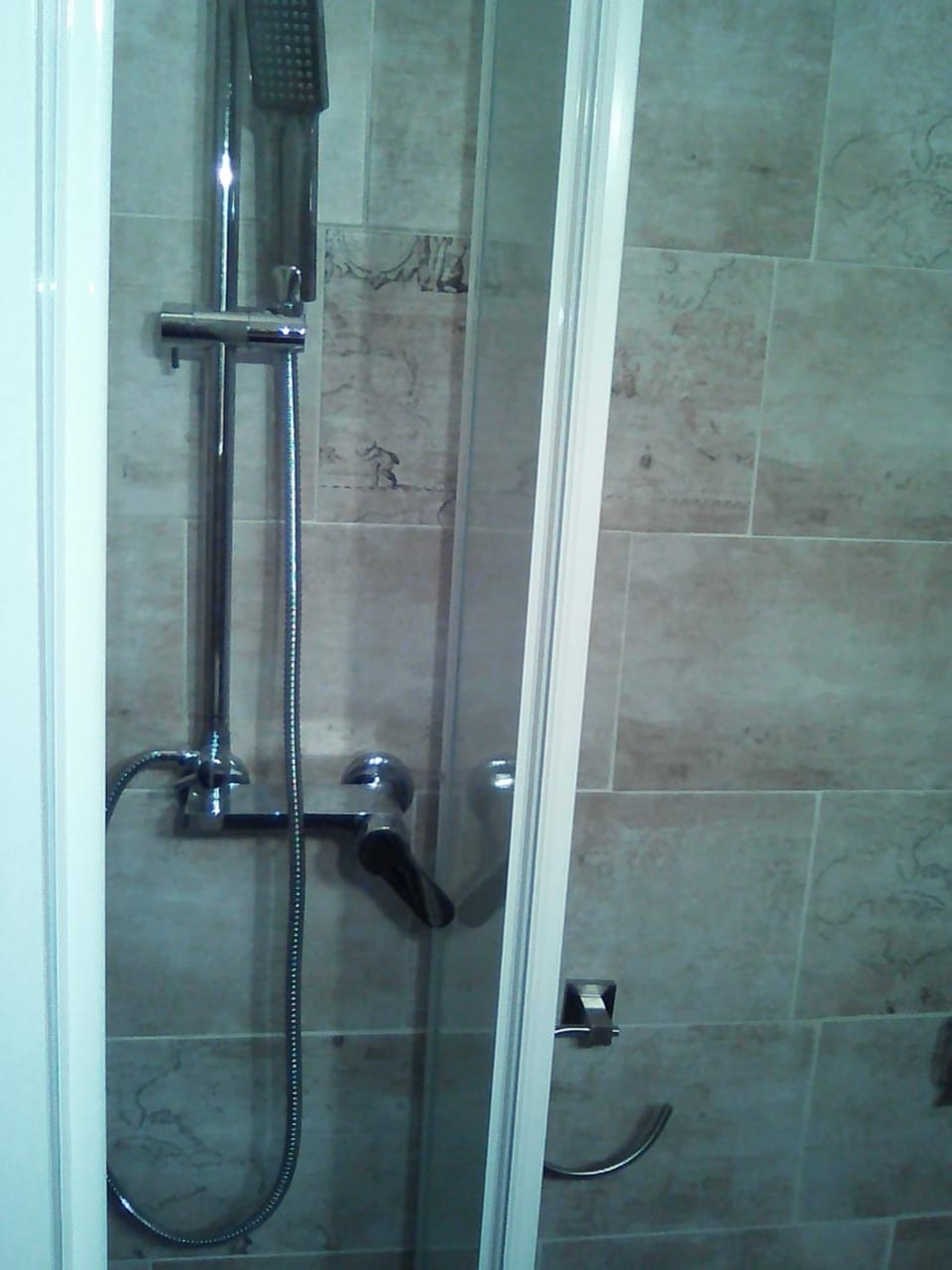 Shower, Decorative detail