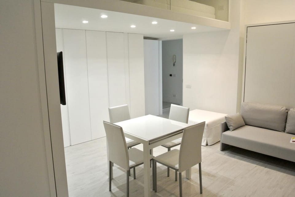 Living room, Photo of the whole room, Dining area