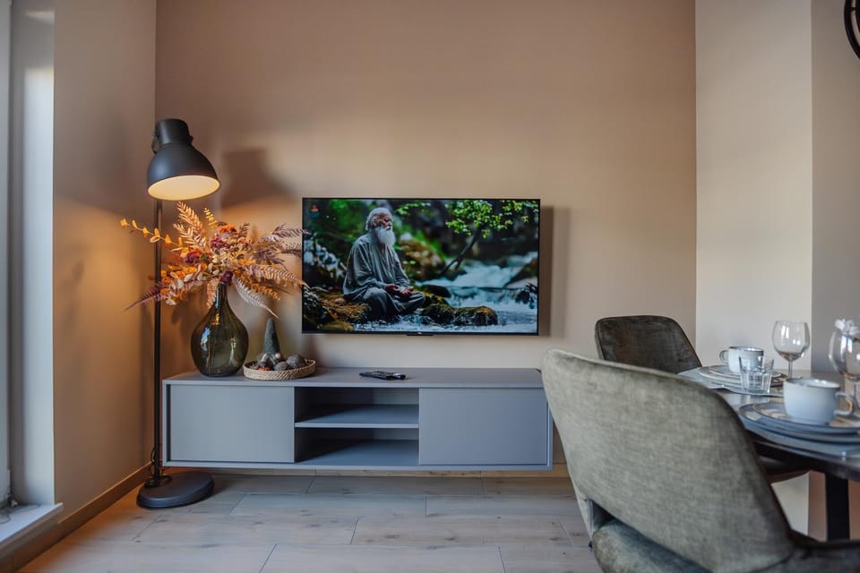 TV and multimedia, Living room