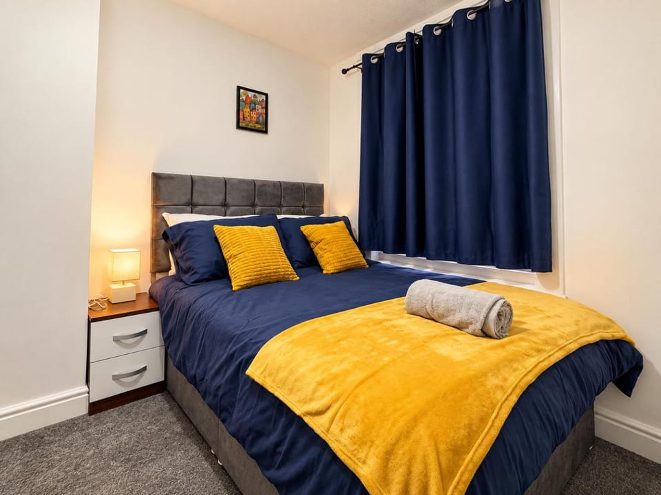 Cleethorpes 3BR 4 Double Beds Netflix and Garden Apartment in Cleethorpes