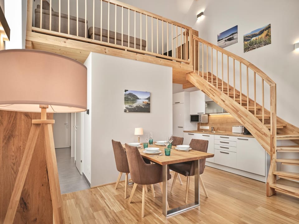 Kitchen or kitchenette, Living room, Seating area, Dining area