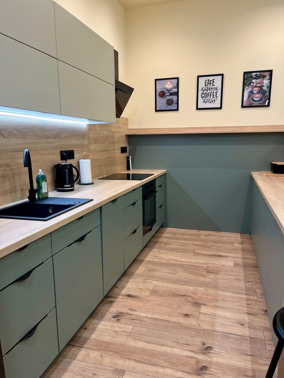 Kitchen or kitchenette