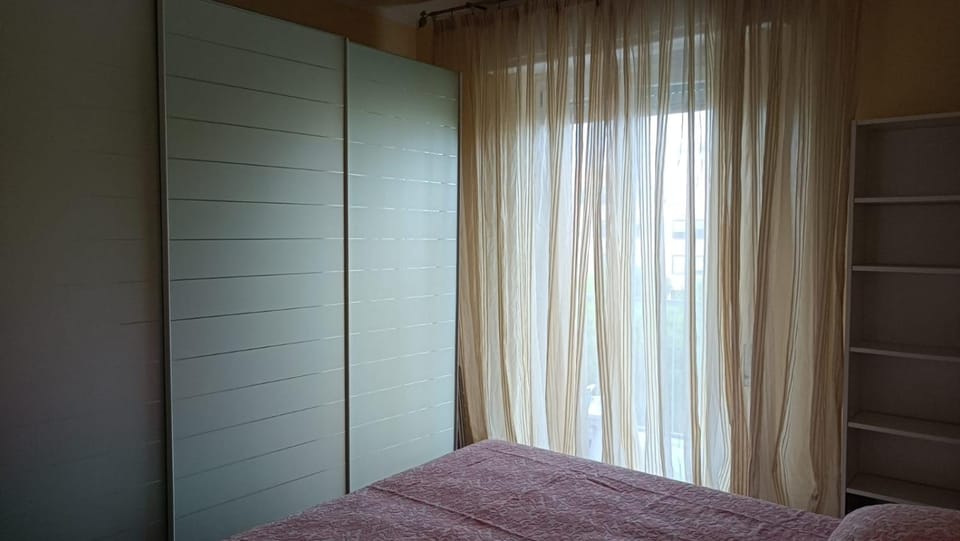 Photo of the whole room, wardrobe