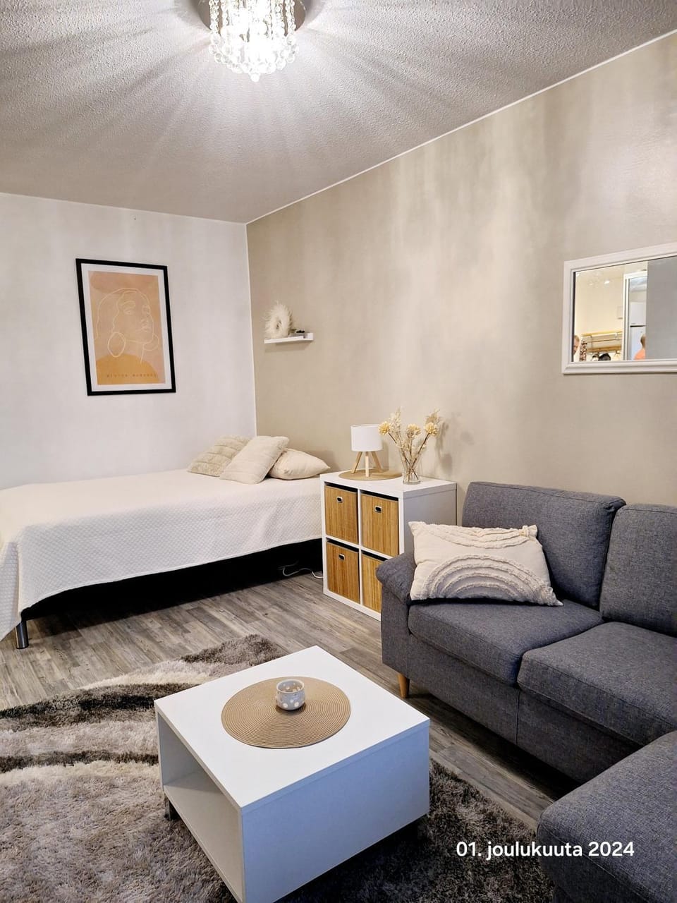 Bed, Living room, Photo of the whole room, Seating area, Bedroom