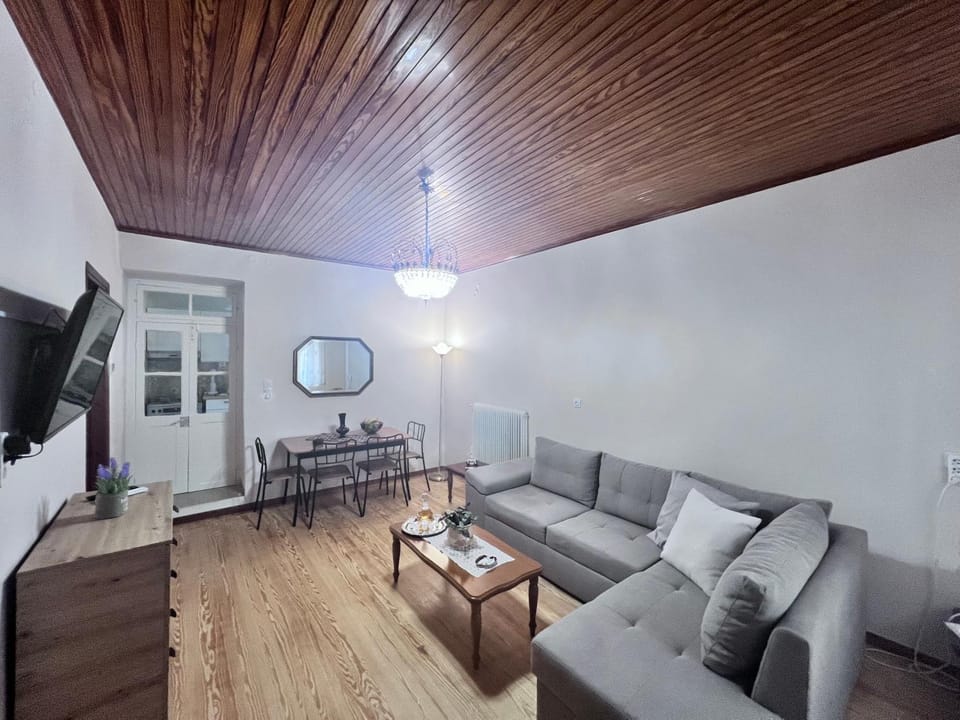 TV and multimedia, Living room, Photo of the whole room, Seating area